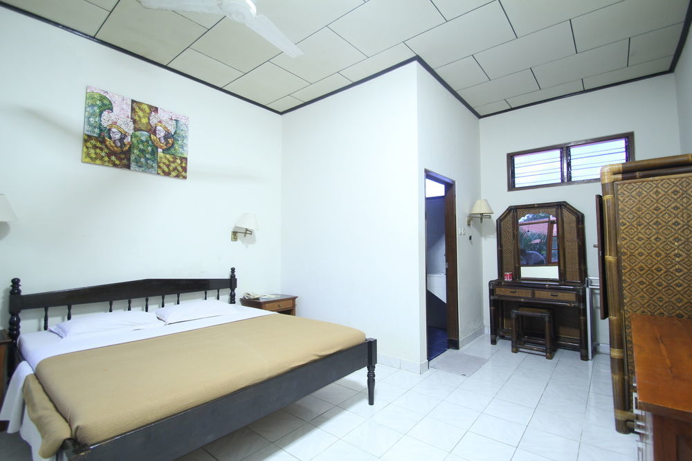 Simpang Inn Hotel Legian Exterior foto