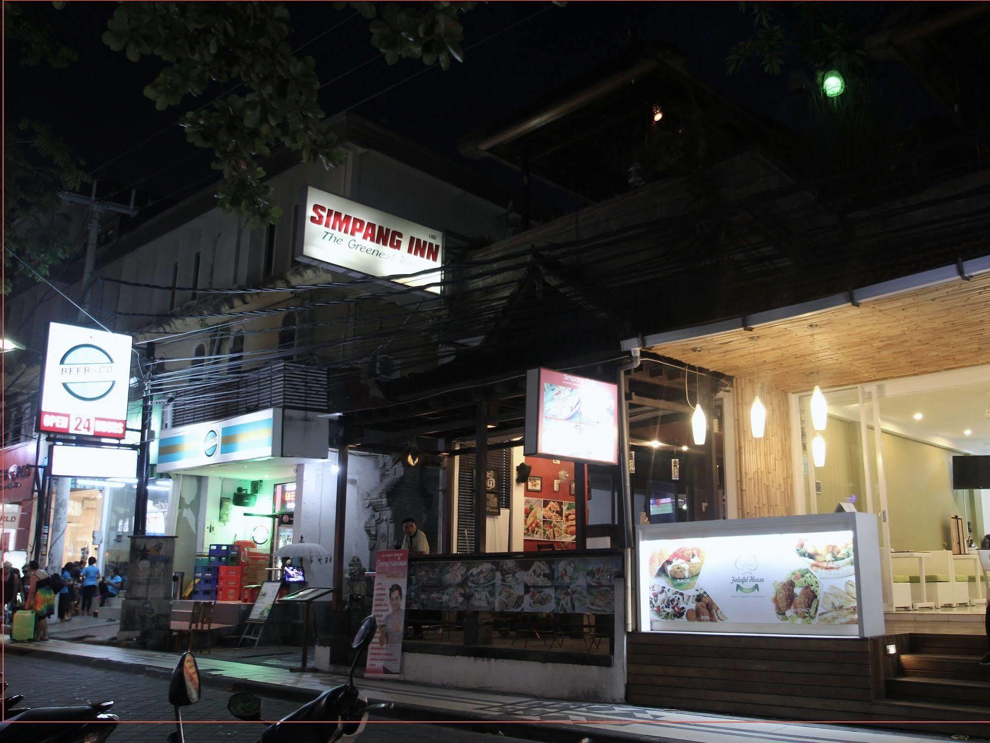 Simpang Inn Hotel Legian Exterior foto